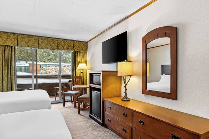 Room 47 of 79