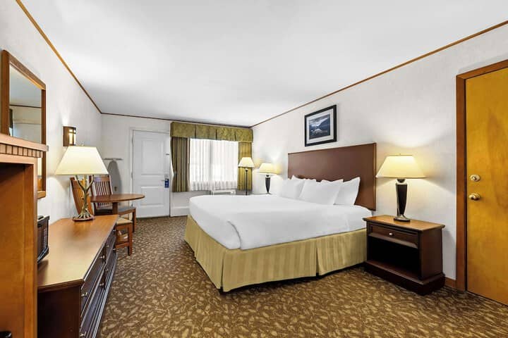 Room 41 of 79