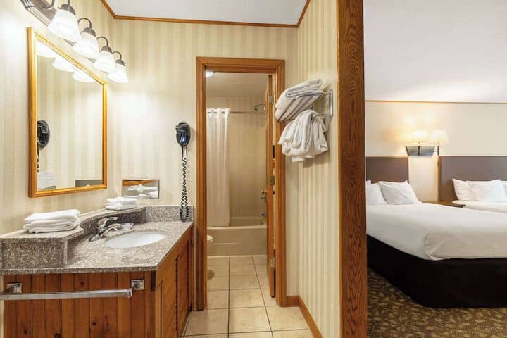 Room 45 of 79